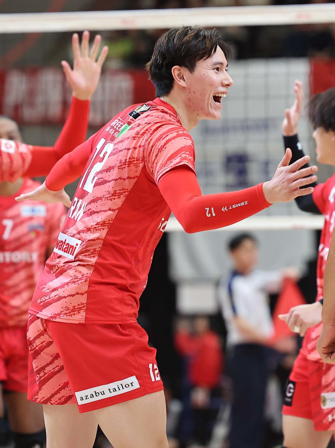 サントリー高橋藍（2024年11月29日撮影）