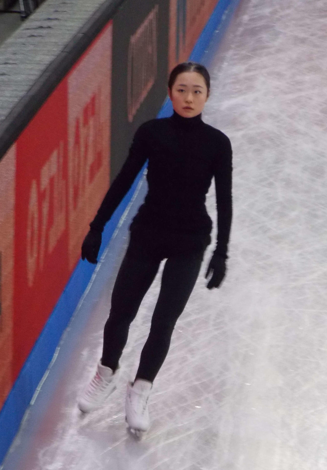 ジュニアGPファイナルに向けて公式練習に臨んだ島田麻央（撮影・松本航）