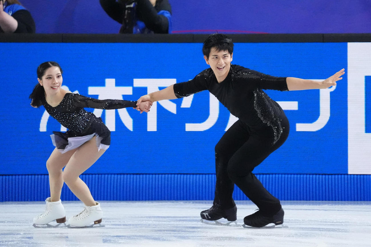 GPファイナル　ペアSP　演技する三浦璃来、木原龍一組（撮影　パオロ・ヌッチ）