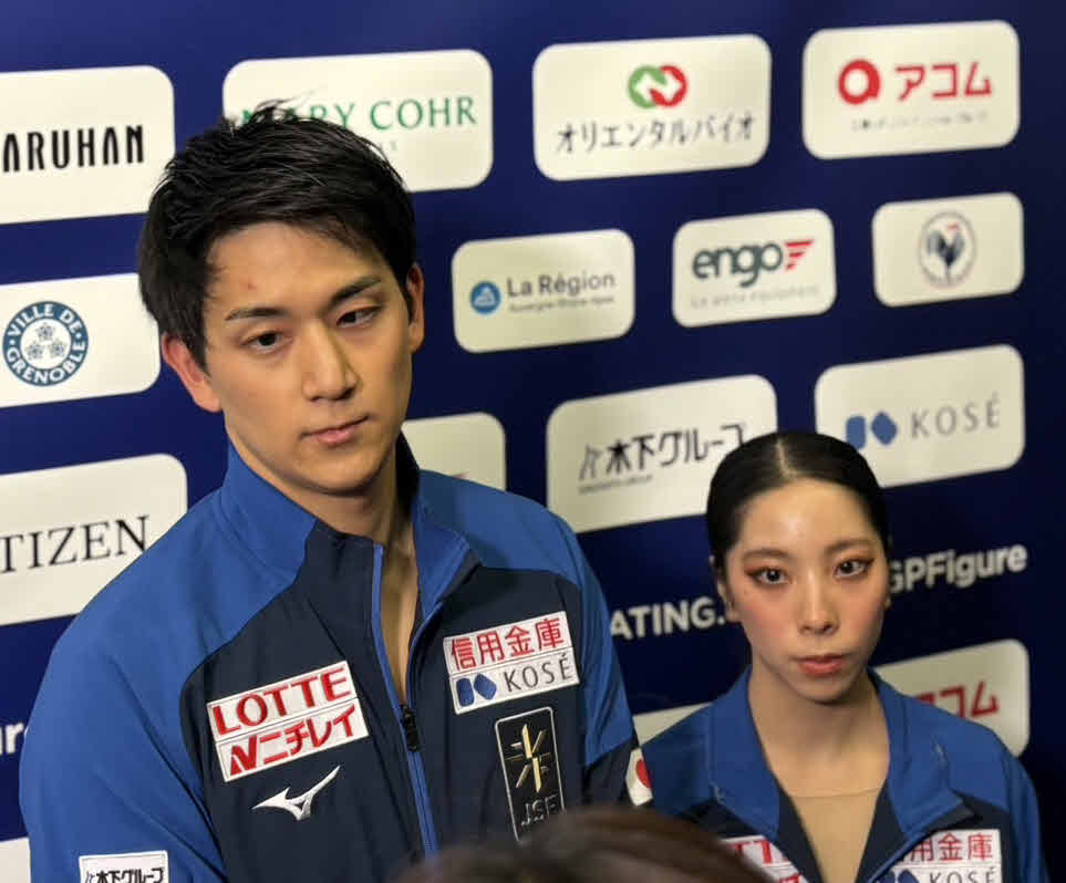 取材に応じる木原龍一（左）と三浦璃来（撮影・松本愛香）