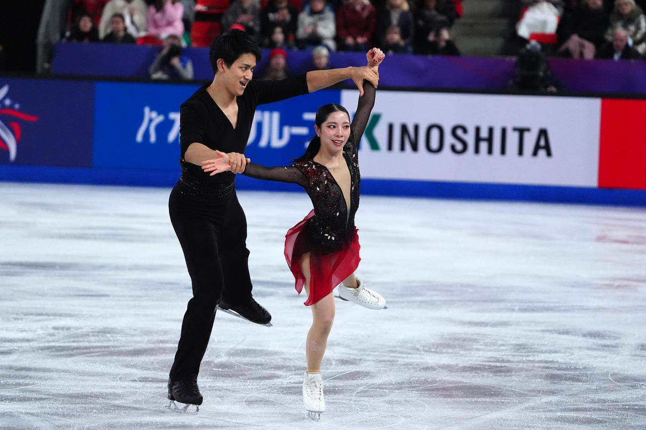 GPファイナル　ペア・フリー　演技する三浦璃来＆木原龍一組（撮影　パオロ・ヌッチ）