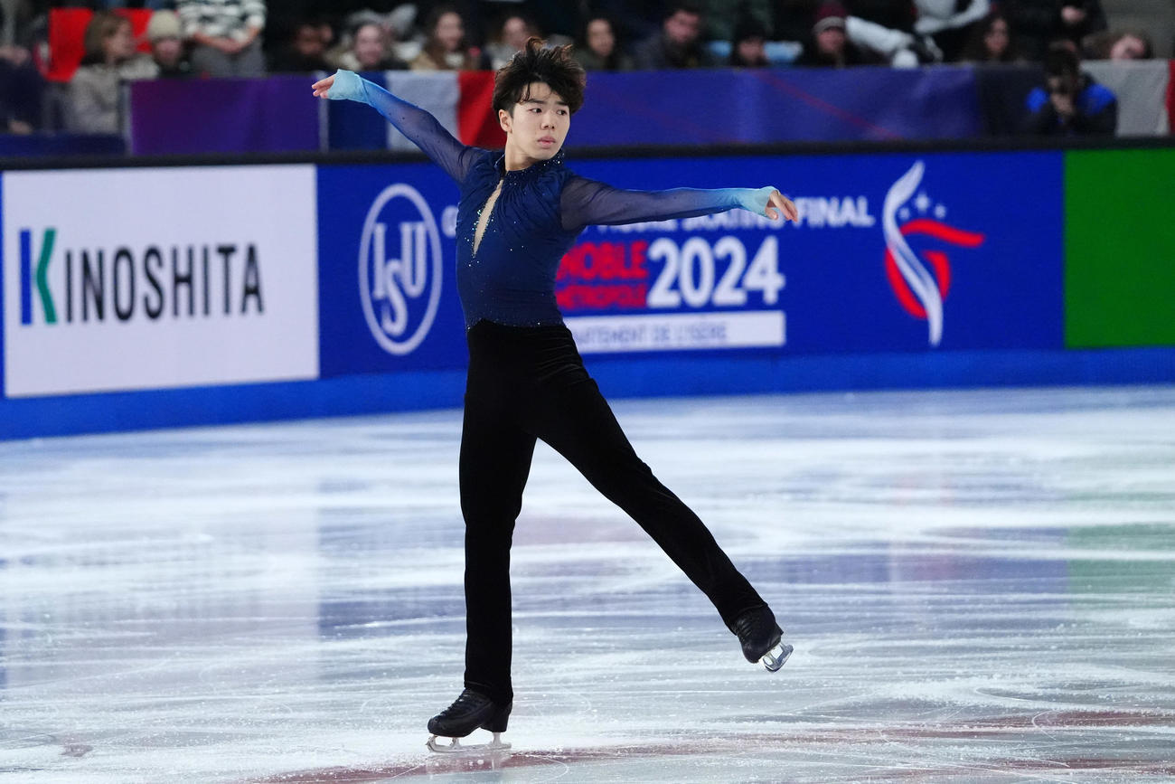 GPファイナル　男子フリー　演技する佐藤駿（撮影　パオロ・ヌッチ）