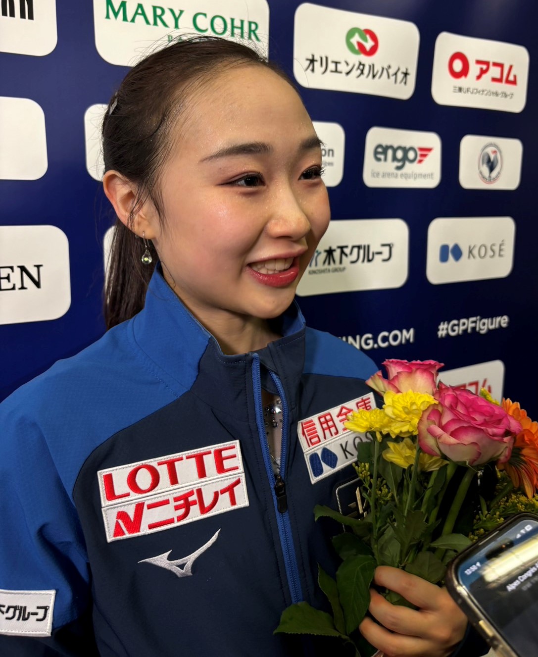 フィギュアスケートGPファイナルの女子フリー後に取材に応じる松生（撮影・松本愛香）