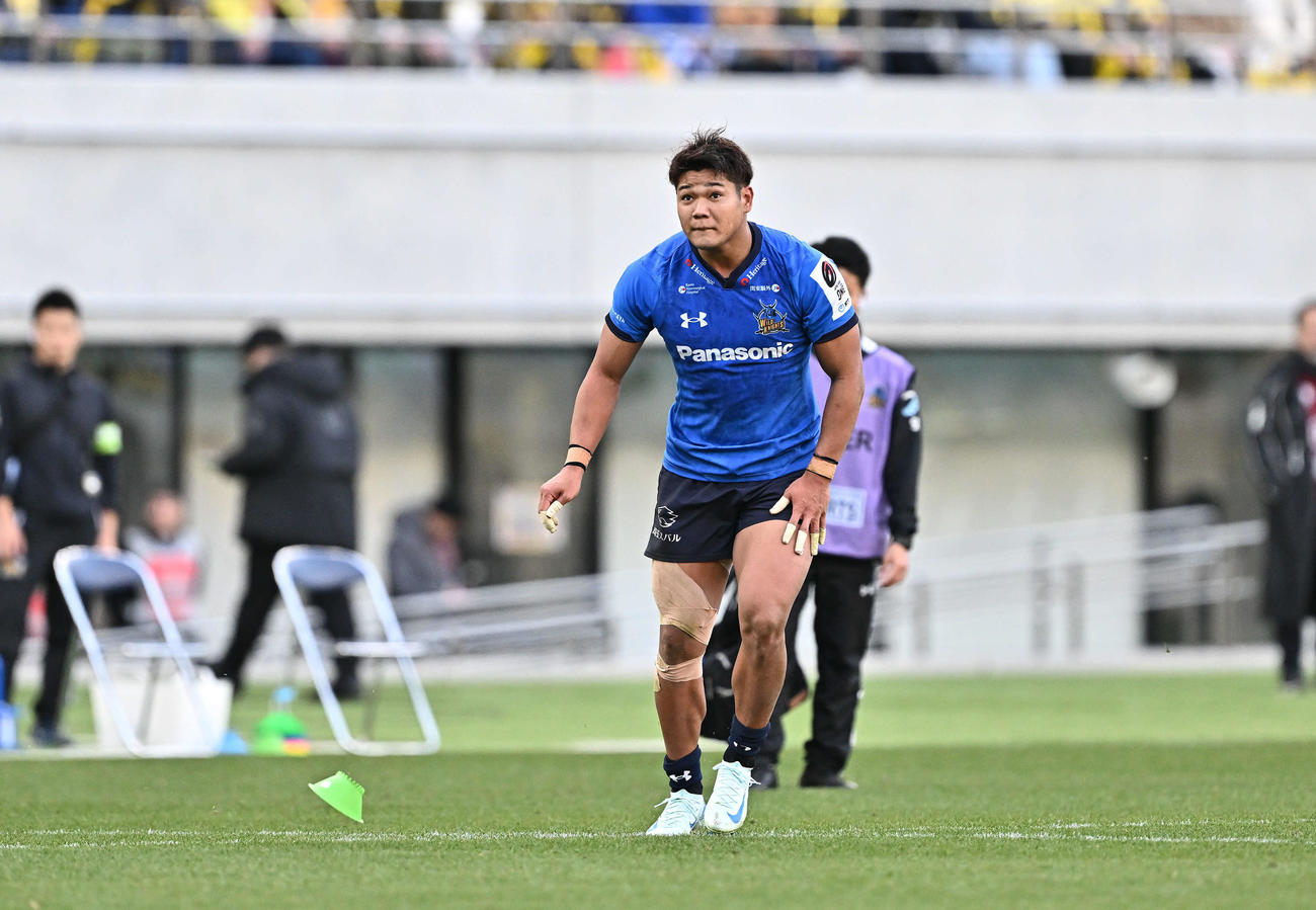 東京SG対埼玉　後半、コンバージョンキックを決める埼玉山沢京（撮影・滝沢徹郎）