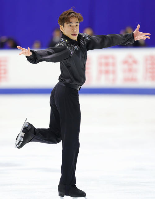 男子フリーで演技する織田（撮影・前田充）