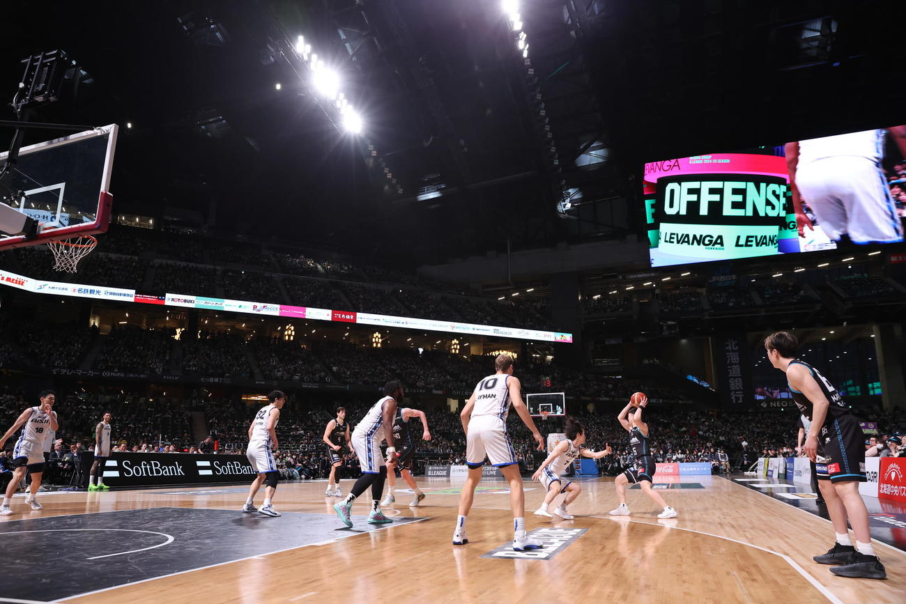 エスコンフィールド北海道で開催されたBリーグの北海道対三河（撮影・黒川智章）
