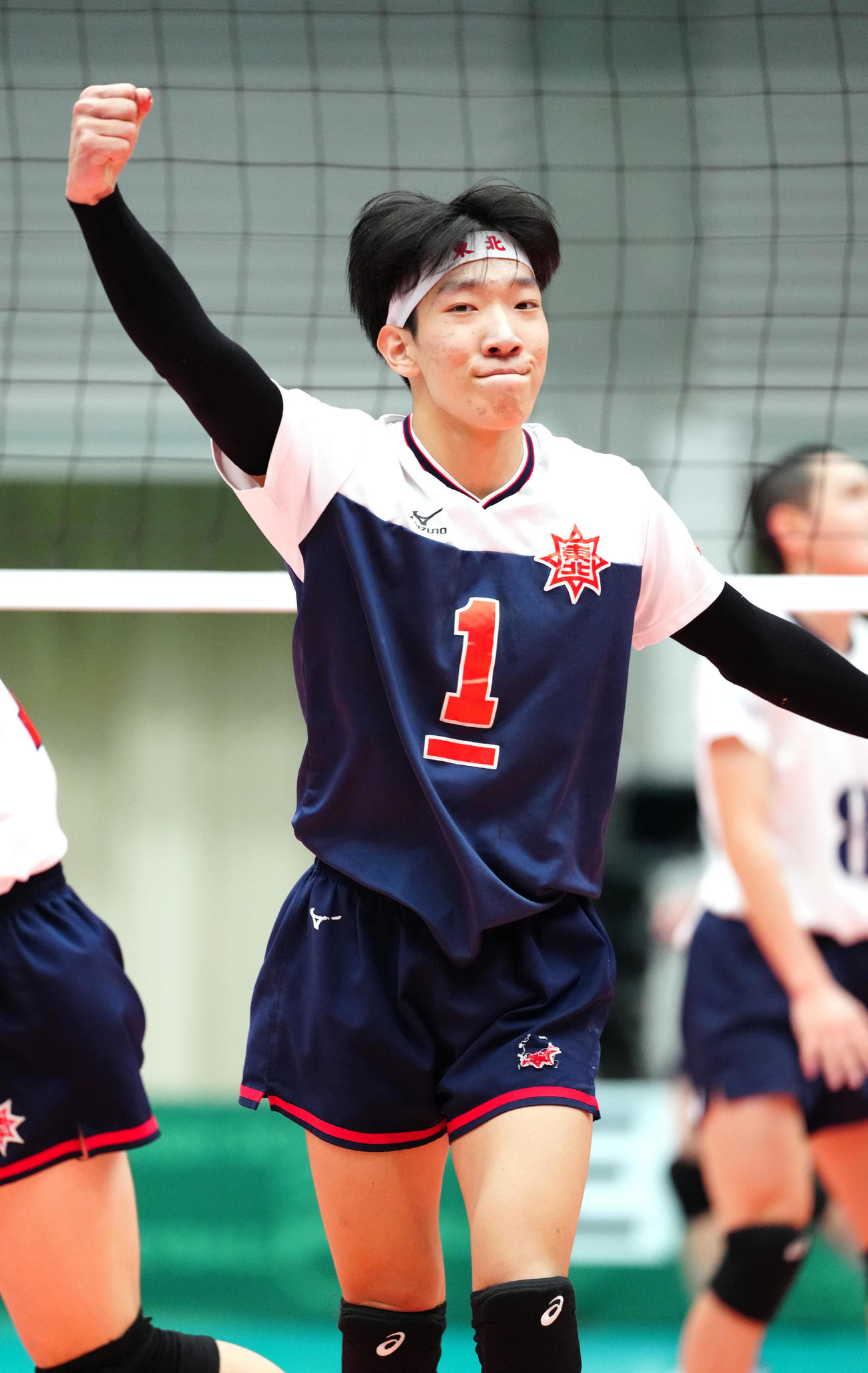 男子2回戦　日本航空対東北　得点でガッツポーズの東北・瀬川（撮影・江口和貴）
