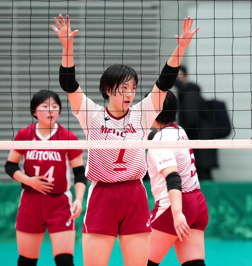 女子2回戦　開智戦に臨む明徳義塾・吉田（撮影・江口和貴）
