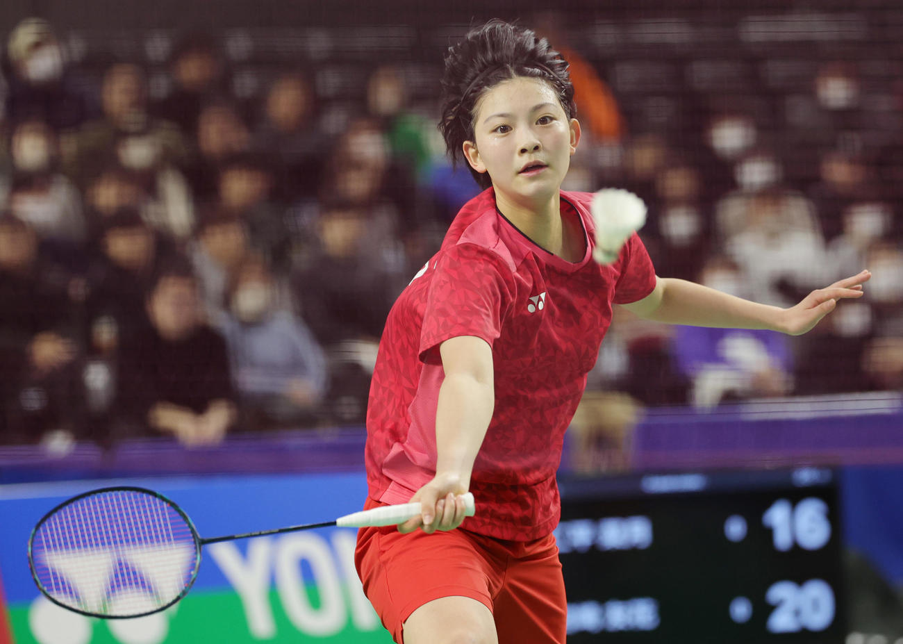 女子シングルスで優勝した宮崎（撮影・野上伸悟）