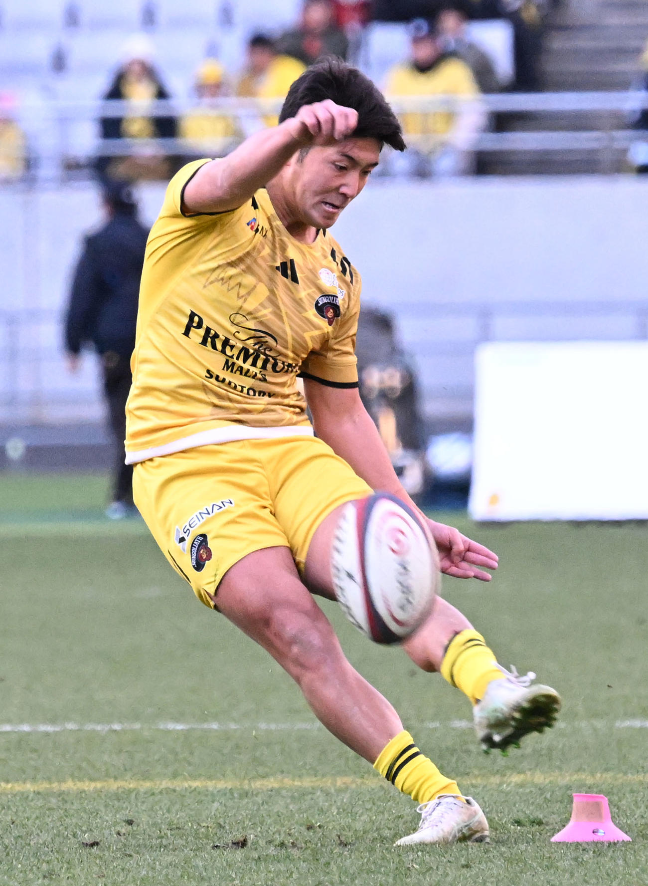 東京SG対トヨタ　後半、ゴールを決める東京SG高本（撮影・千葉一成）