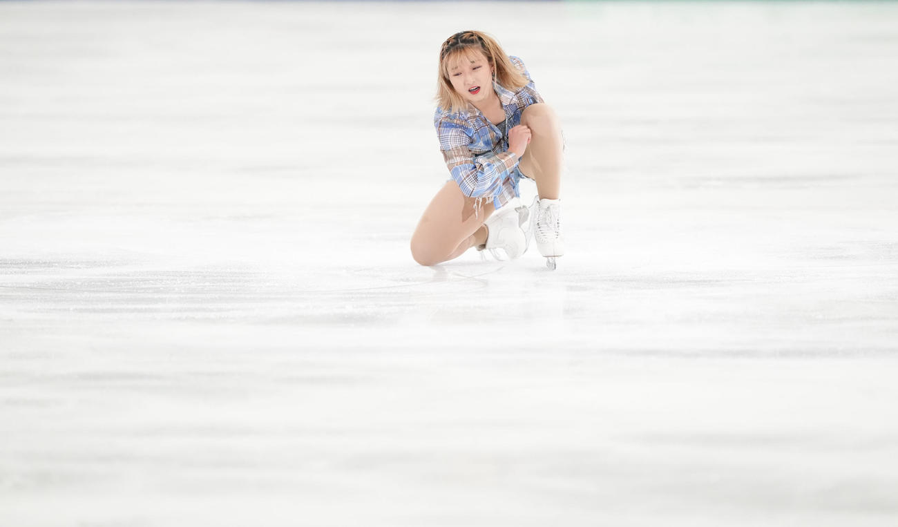 華麗な演技を披露する坂本花織（撮影・森本幸一）