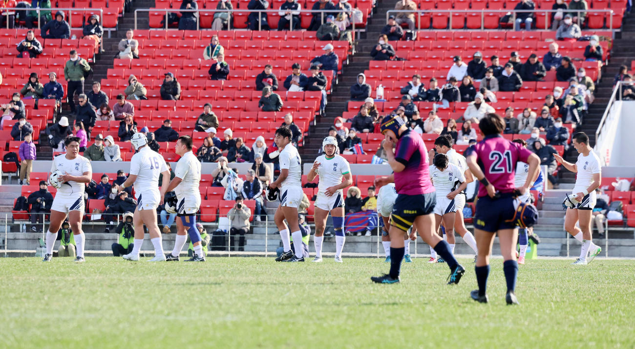 国学院栃木対桐蔭学園　国学院栃木に勝利した桐蔭学園フィフティーン（撮影・加藤哉）