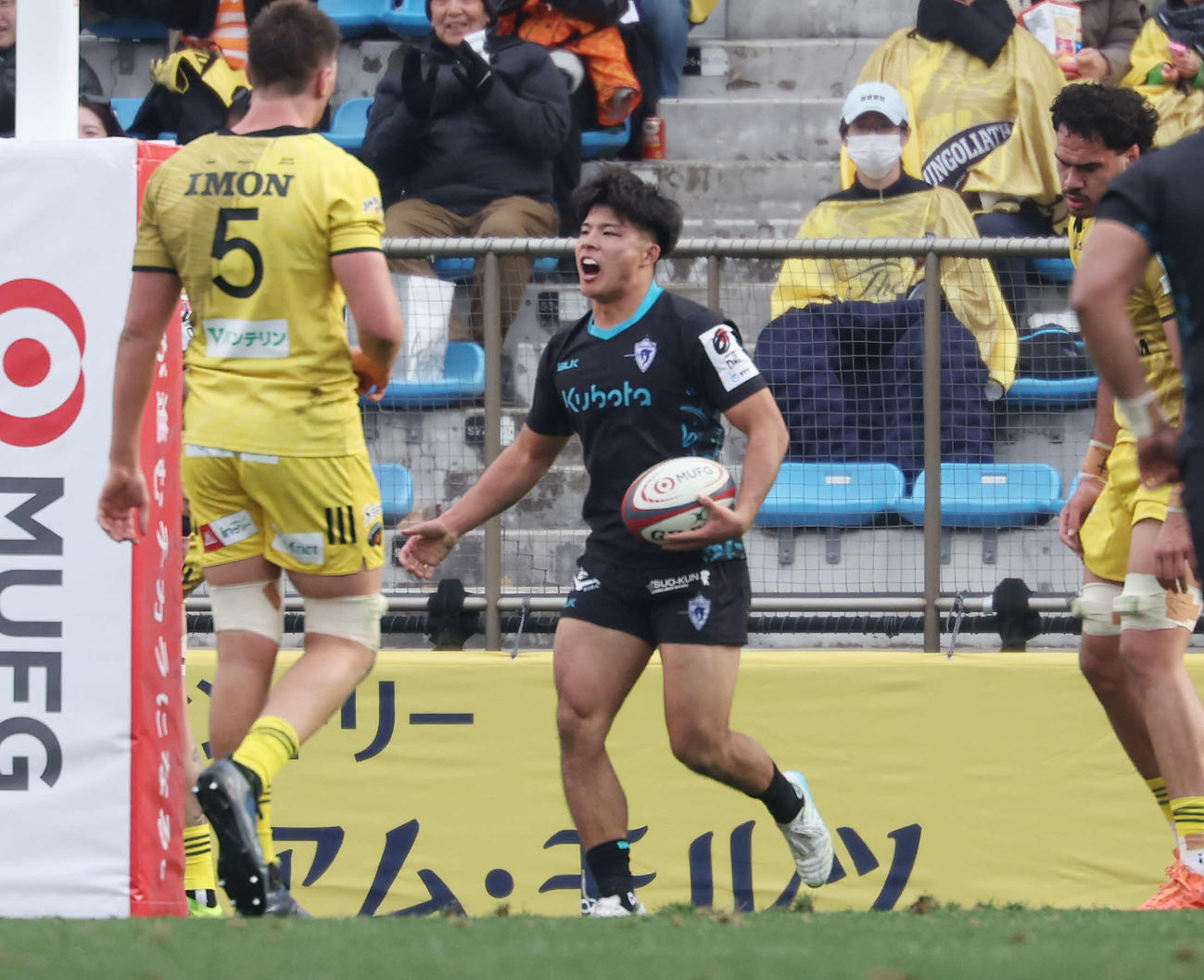 東京SG対東京ベイ　前半、トライを決めた東京ベイ木田（撮影・宮地輝）