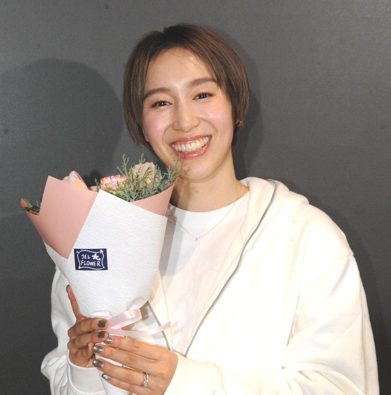 初著書「あしたも笑顔で」の出版記念トークショーで結婚を祝福された宮崎早織（撮影・松尾幸之介）