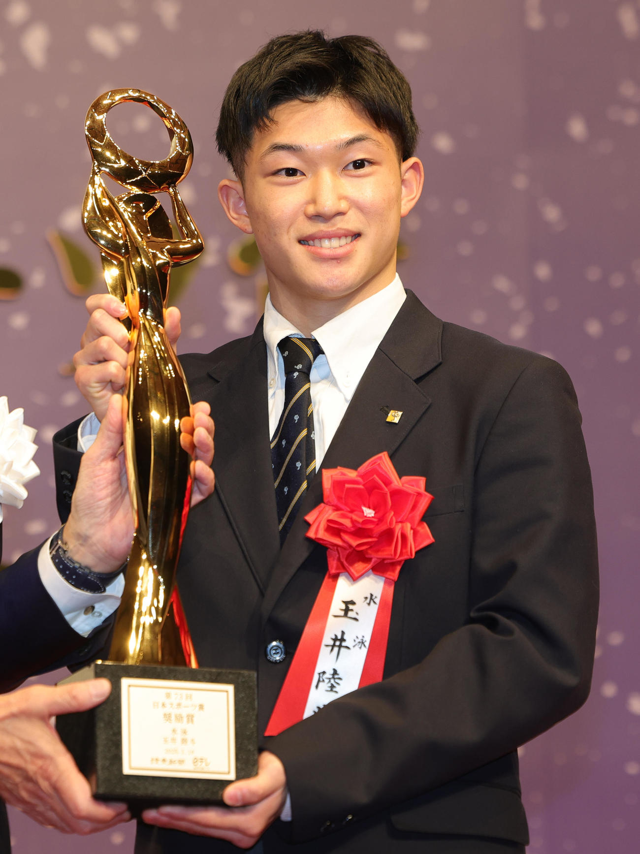 日本スポーツ賞オリンピック特別賞を受賞した水泳飛び込みの玉井（撮影・野上伸悟）