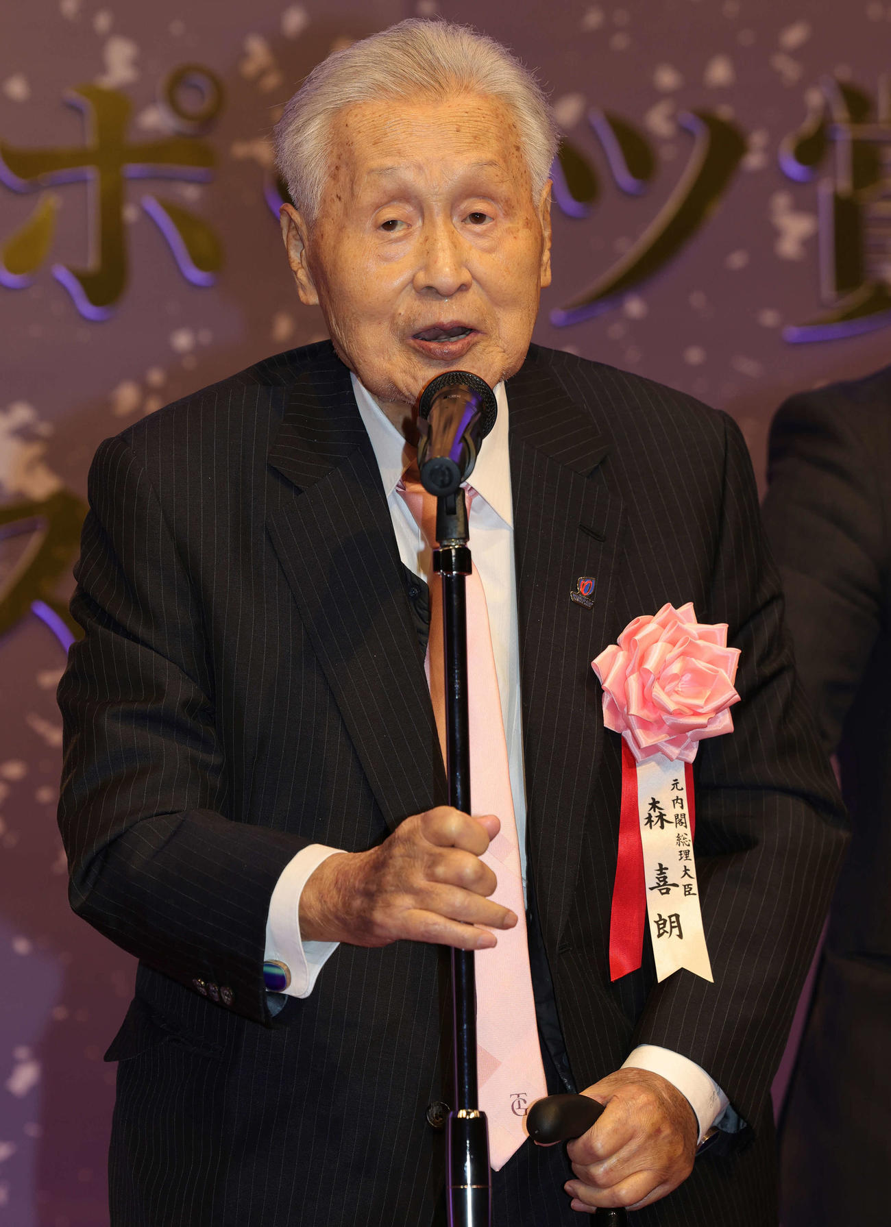日本スポーツ賞、日本パラスポーツ賞表彰式で乾杯の音頭をとる森喜朗氏（撮影・野上伸悟）