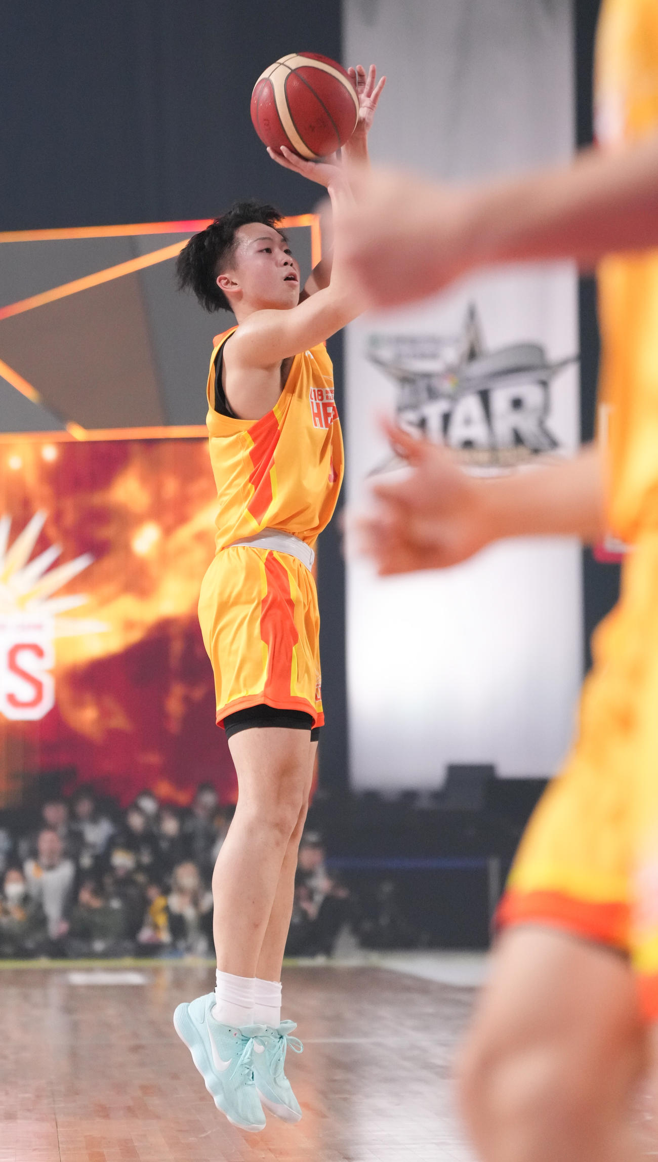 U18JADE対U18HELIOS　第2Q、3点シュートを決める田中（撮影・鈴木みどり）