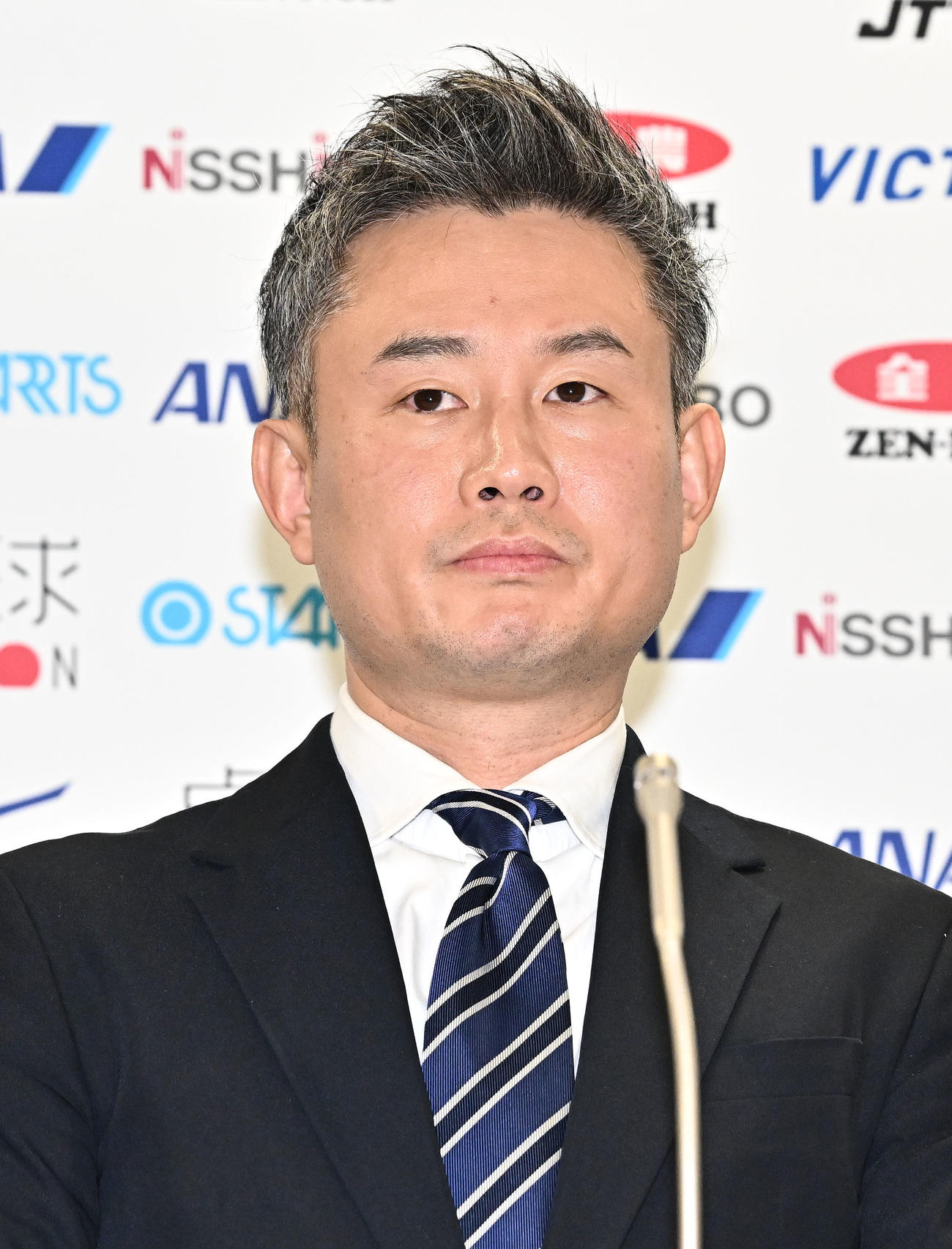会見に臨む次期ナショナルチーム女子監督の中沢氏（撮影・滝沢徹郎）