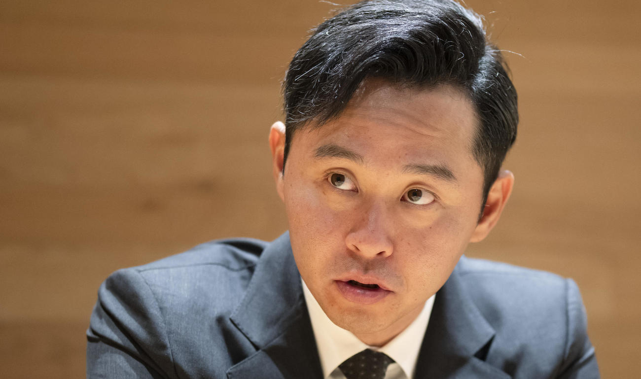 インタビューに答える北島氏（撮影・垰建太）