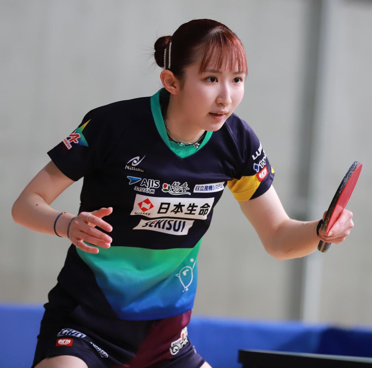 5回戦でプレーする早田ひな（撮影・藤塚大輔）
