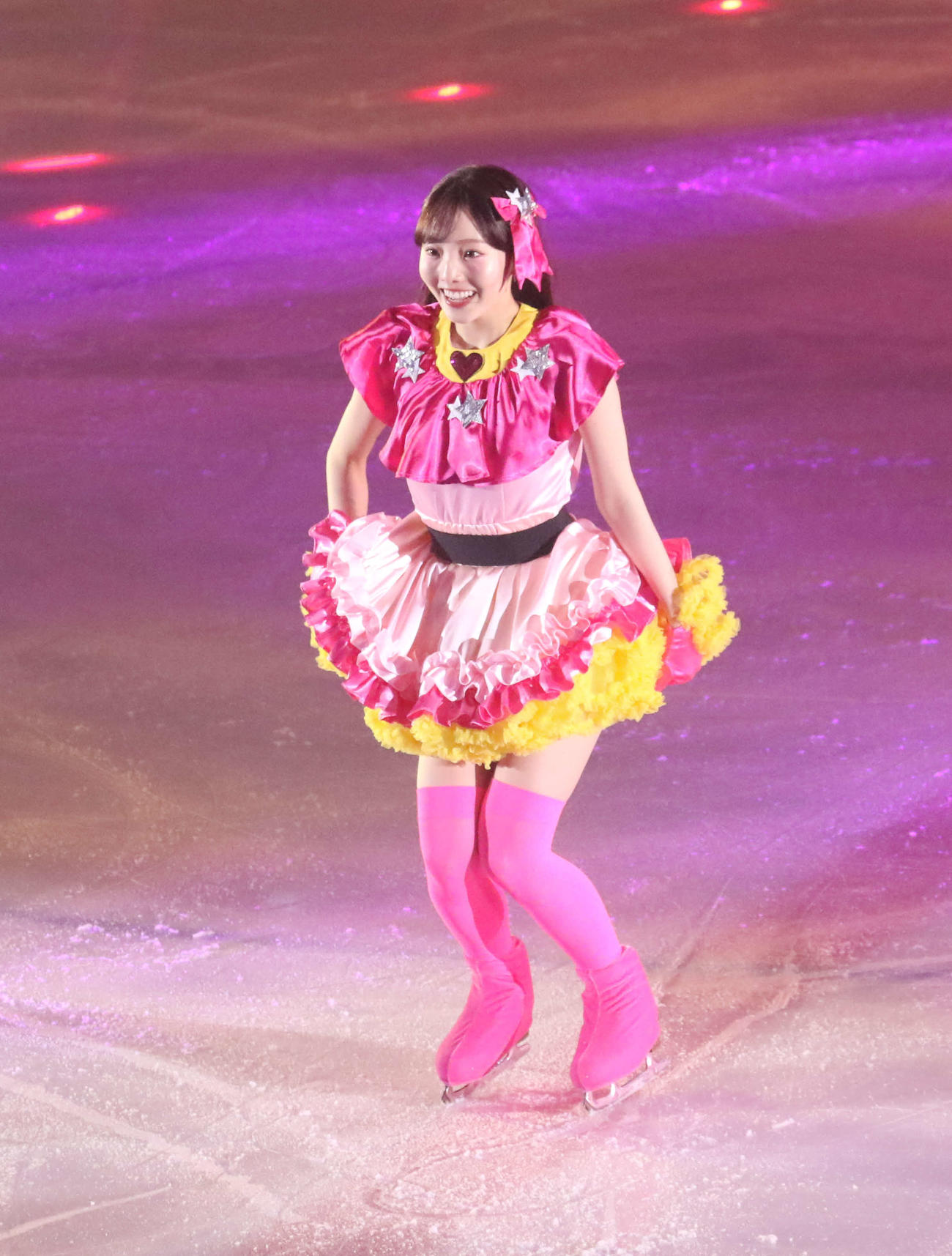 アイドルになりきって滑る本田さん