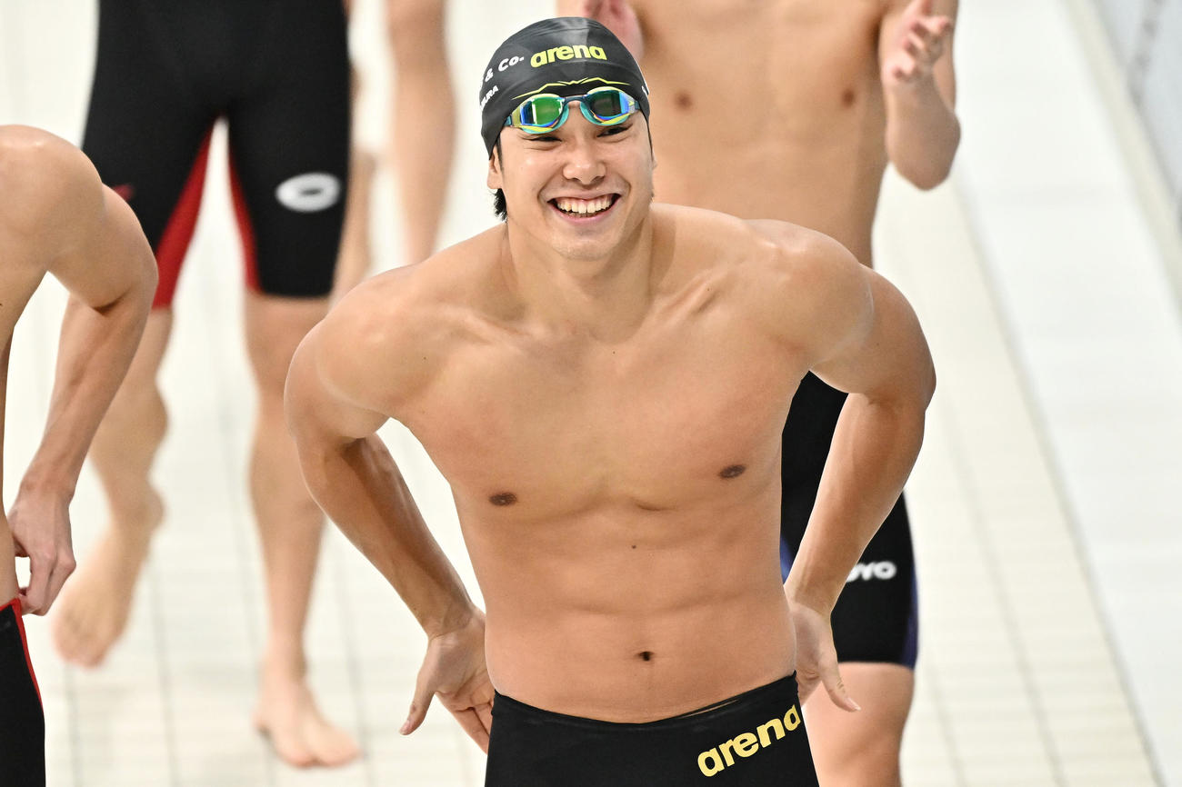 男子50メートル自由形予選にリラックスした表情で臨む中村（撮影・滝沢徹郎）
