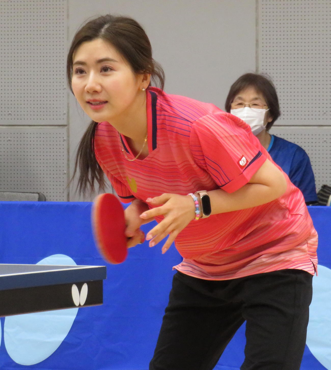 エキジビションマッチに参加する福原愛さん