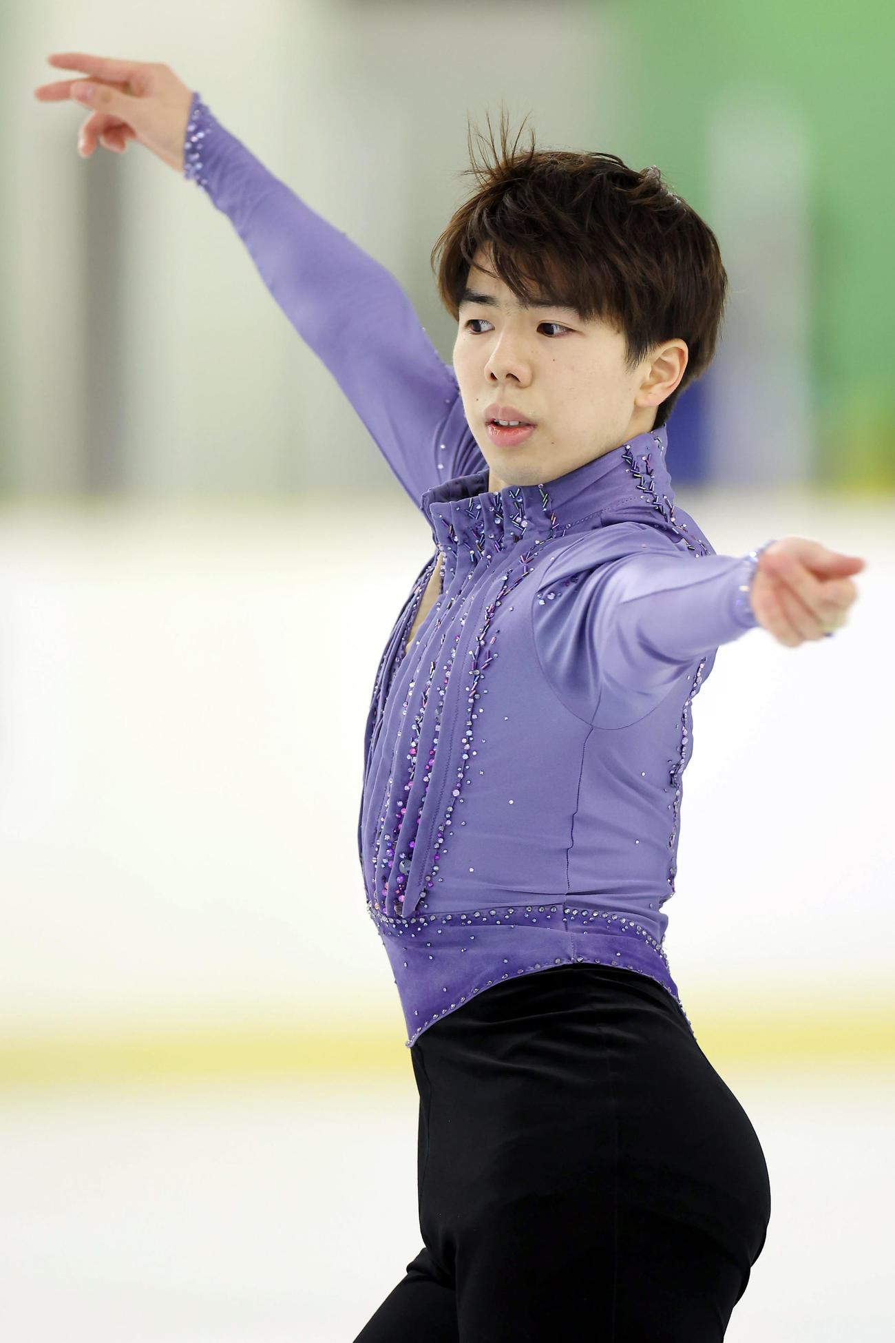 成年男子SPで演技する佐藤（撮影・前田充）