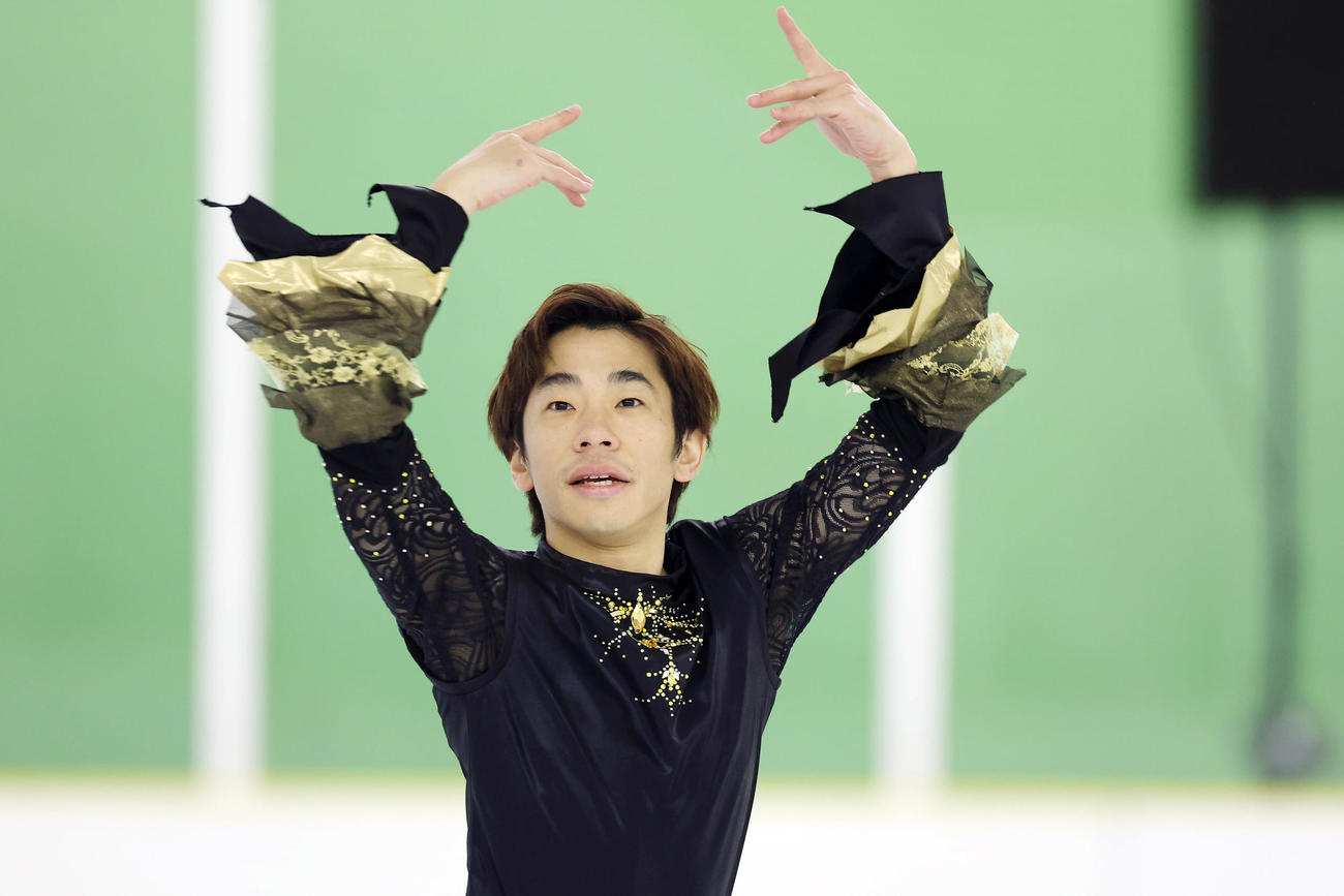 成年男子SPで演技する織田信成（撮影・前田充）