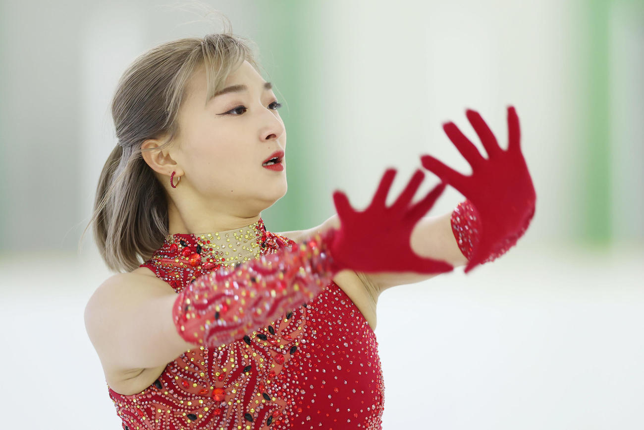 成年女子SPで演技する坂本（撮影・前田充）