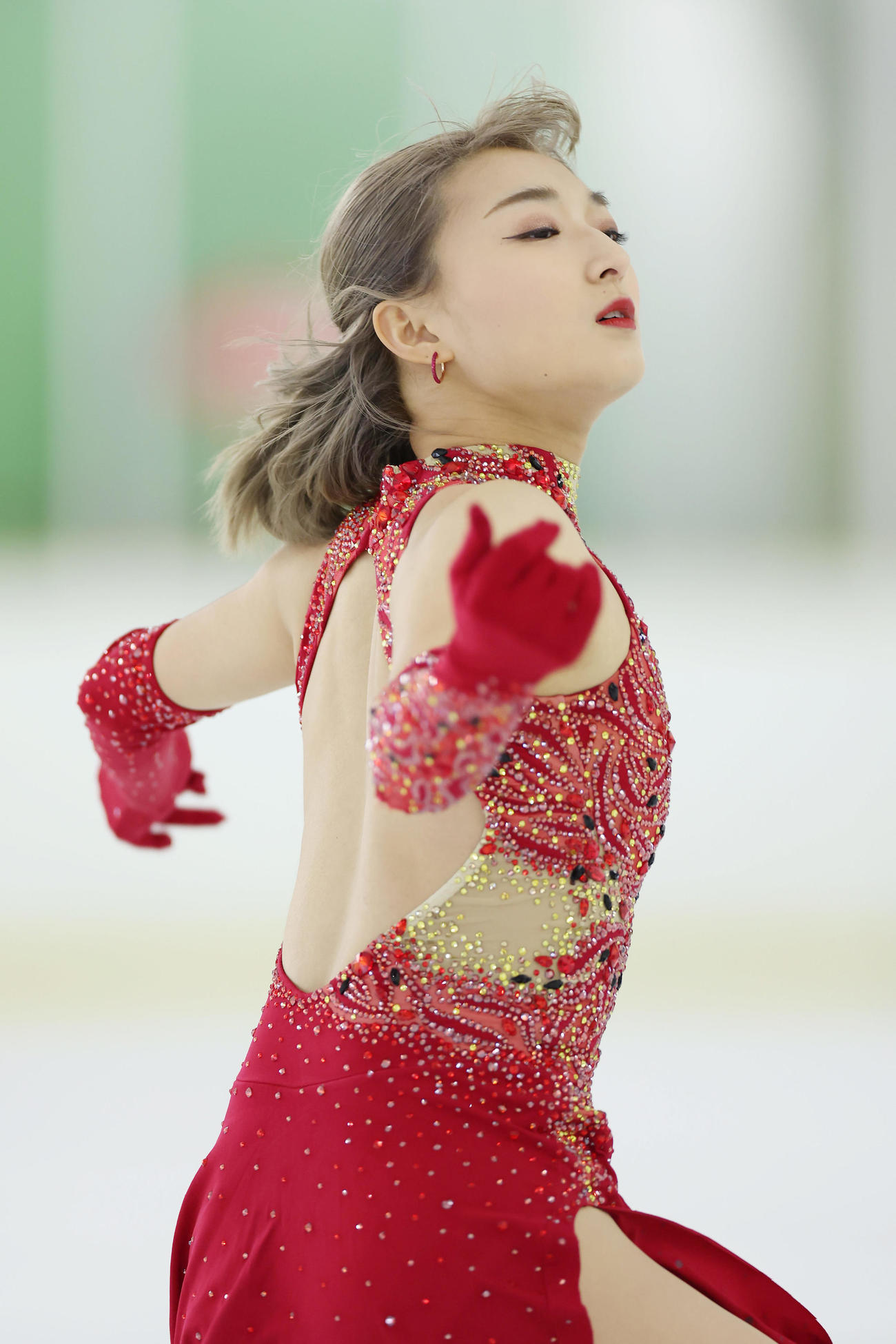成年女子SPで演技する坂本（撮影・前田充）