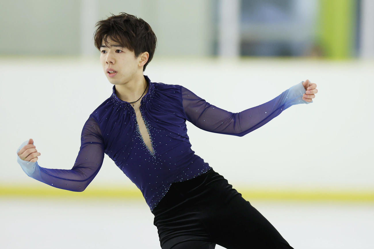 成年男子フリーで演技する佐藤（撮影・前田充）