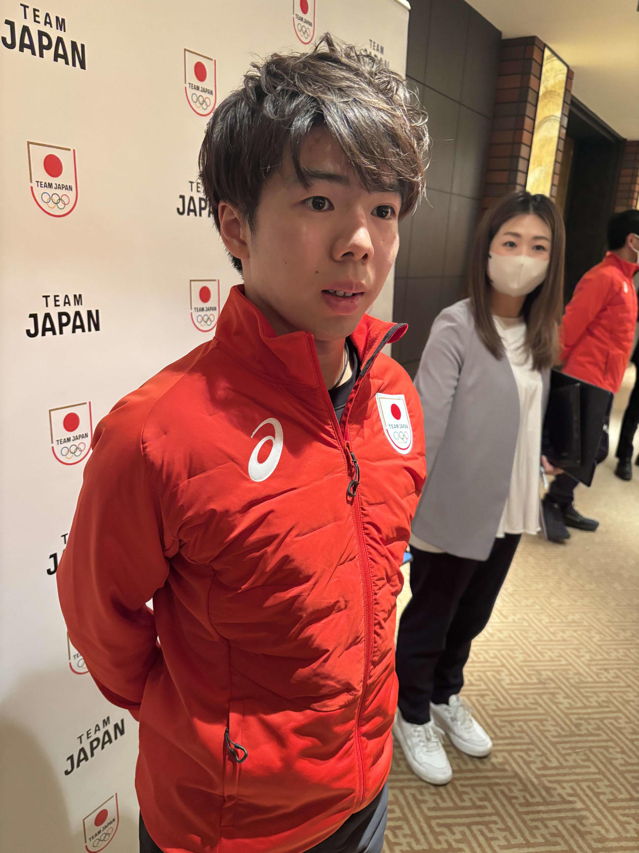 冬季アジア大会の結団式を終え、思いを語るフィギュアスケートの佐藤駿（撮影・松本航）