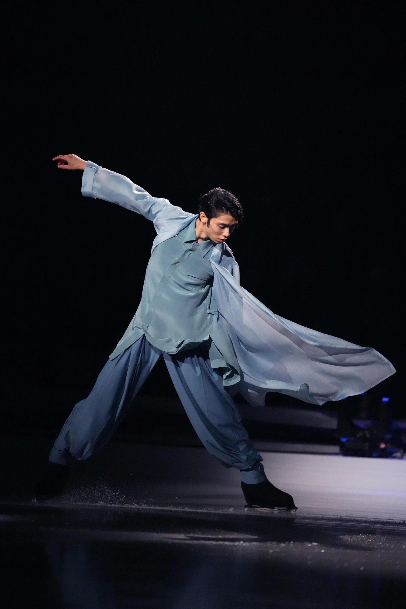 単独アイスショーの全国ツアー「Echoes of Life」の千秋楽公演で熱演する羽生結弦さん(C)Echoes of Life Official