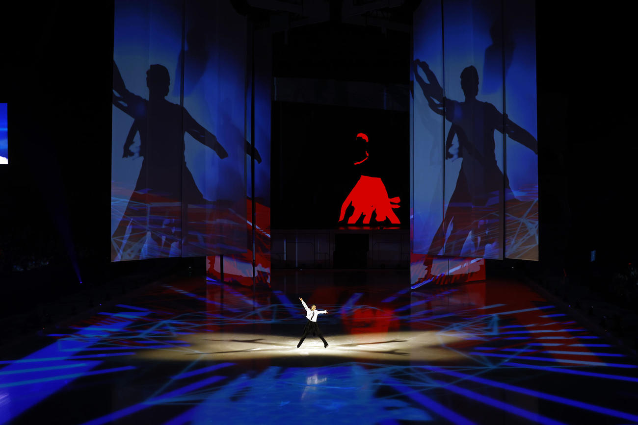 単独アイスショーの全国ツアー「Echoes of Life」の千秋楽公演で熱演する羽生結弦さん(C)Echoes of Life Official