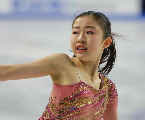 女子SPで演技を披露する千葉百音（撮影・藤塚大輔）