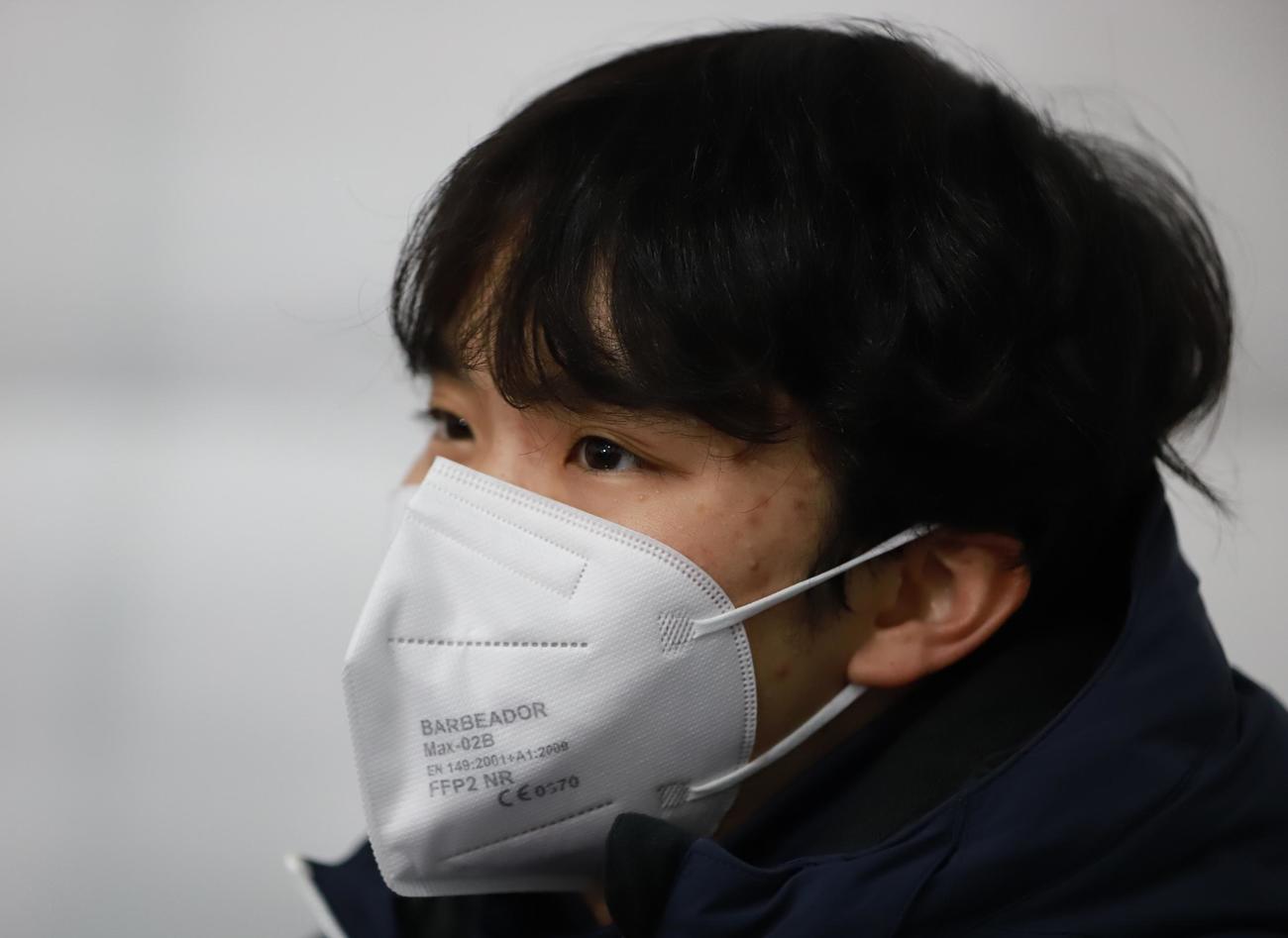4大陸選手権の一夜明け取材に応じた友野一希（撮影・藤塚大輔）