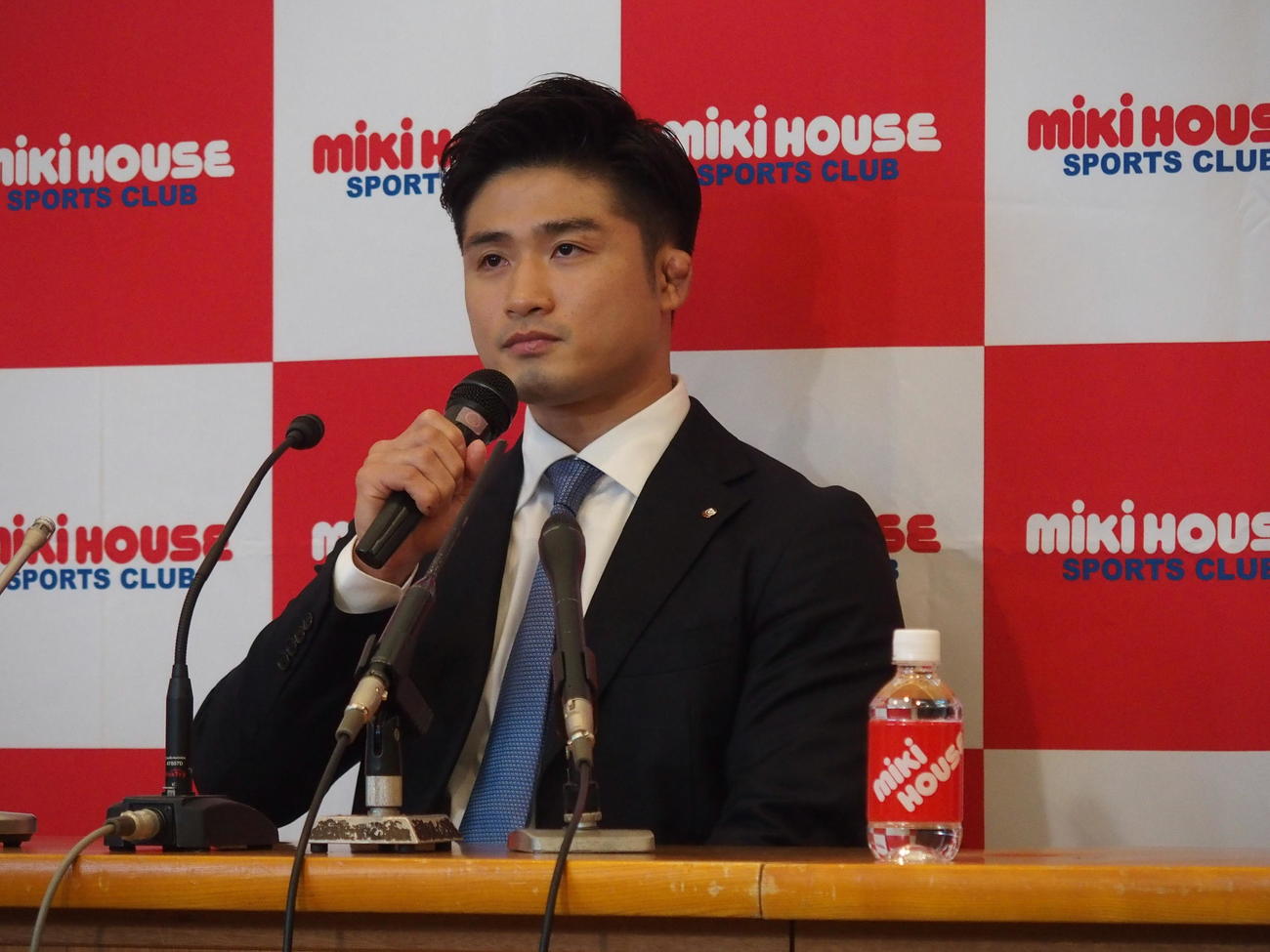引退会見を行った柔道の丸山城志郎