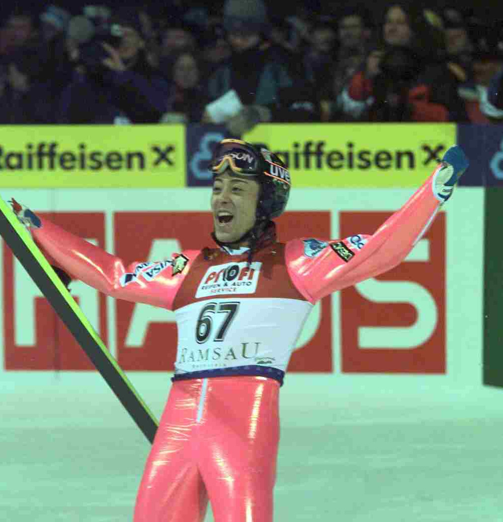 オーストリアで開かれたノルディック世界選手権のノーマルヒルで金メダルを獲得した船木和喜（1999年2月）