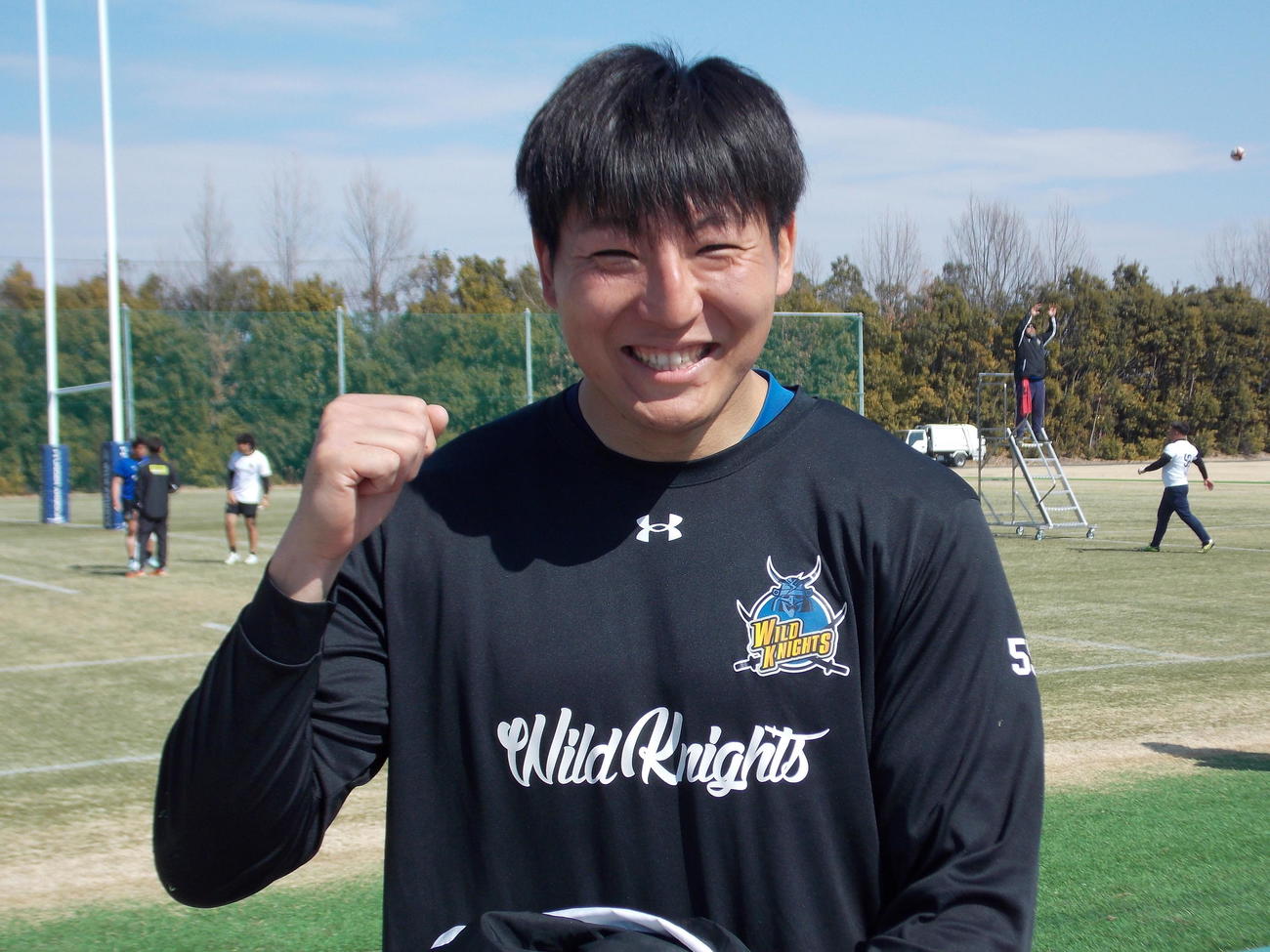 神戸戦に向けて笑顔を見せる埼玉BKの川崎清純（撮影・松本航）