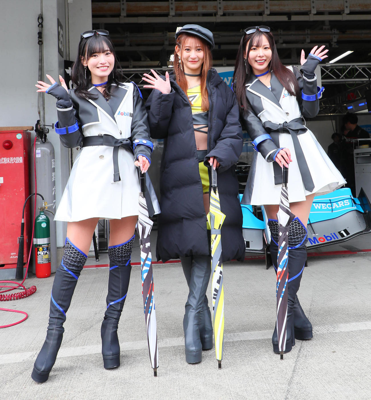 スーパーフォーミュラ開幕戦を彩るキャンペーンガール（撮影・宮崎幸一）
