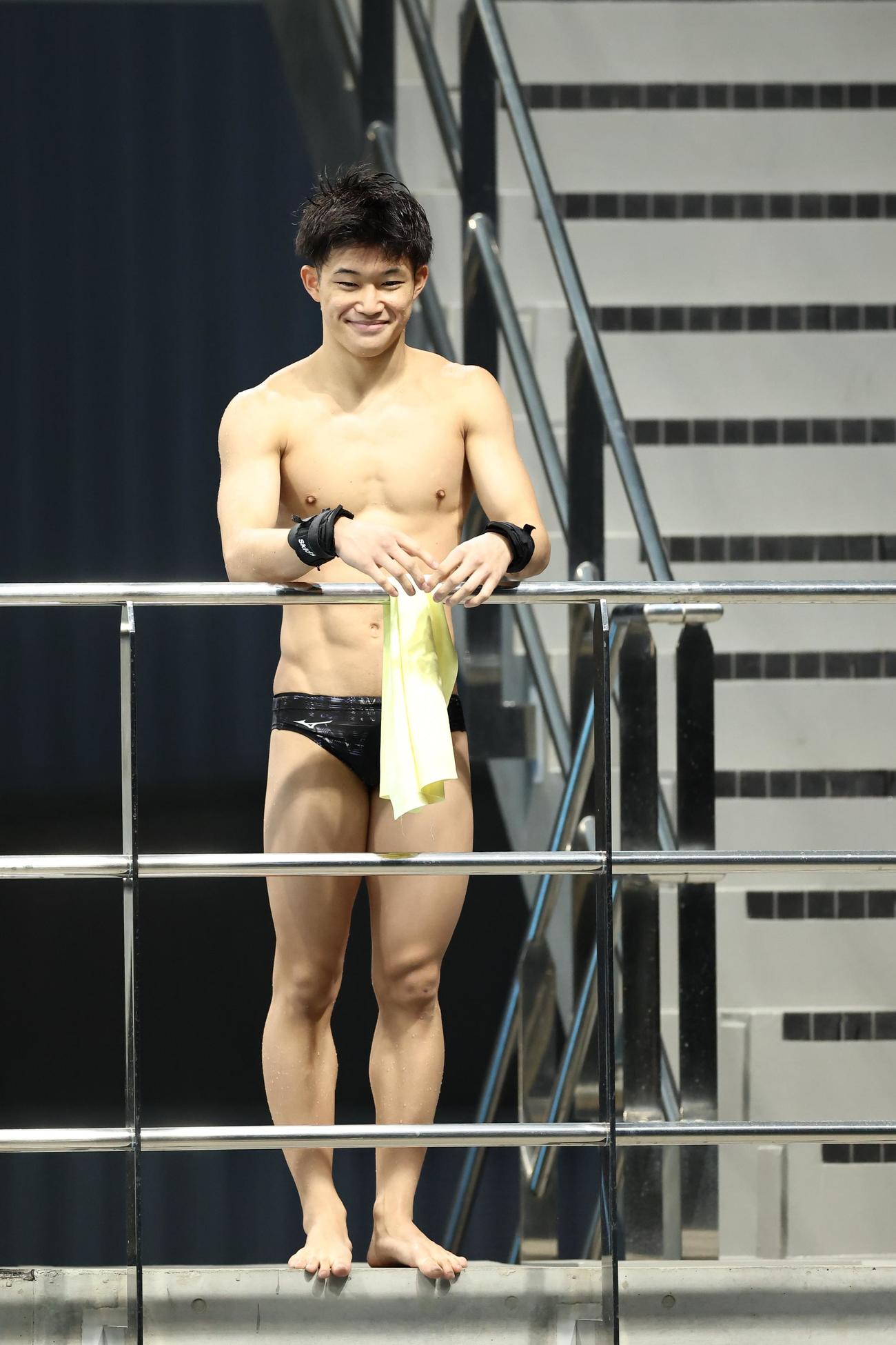 男子高飛び込み決勝に臨む玉井（撮影・河田真司）