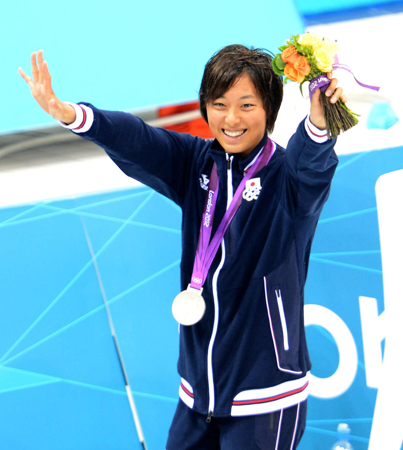 ロンドン五輪女子200メートル平泳ぎで銀メダル獲得した鈴木聡美