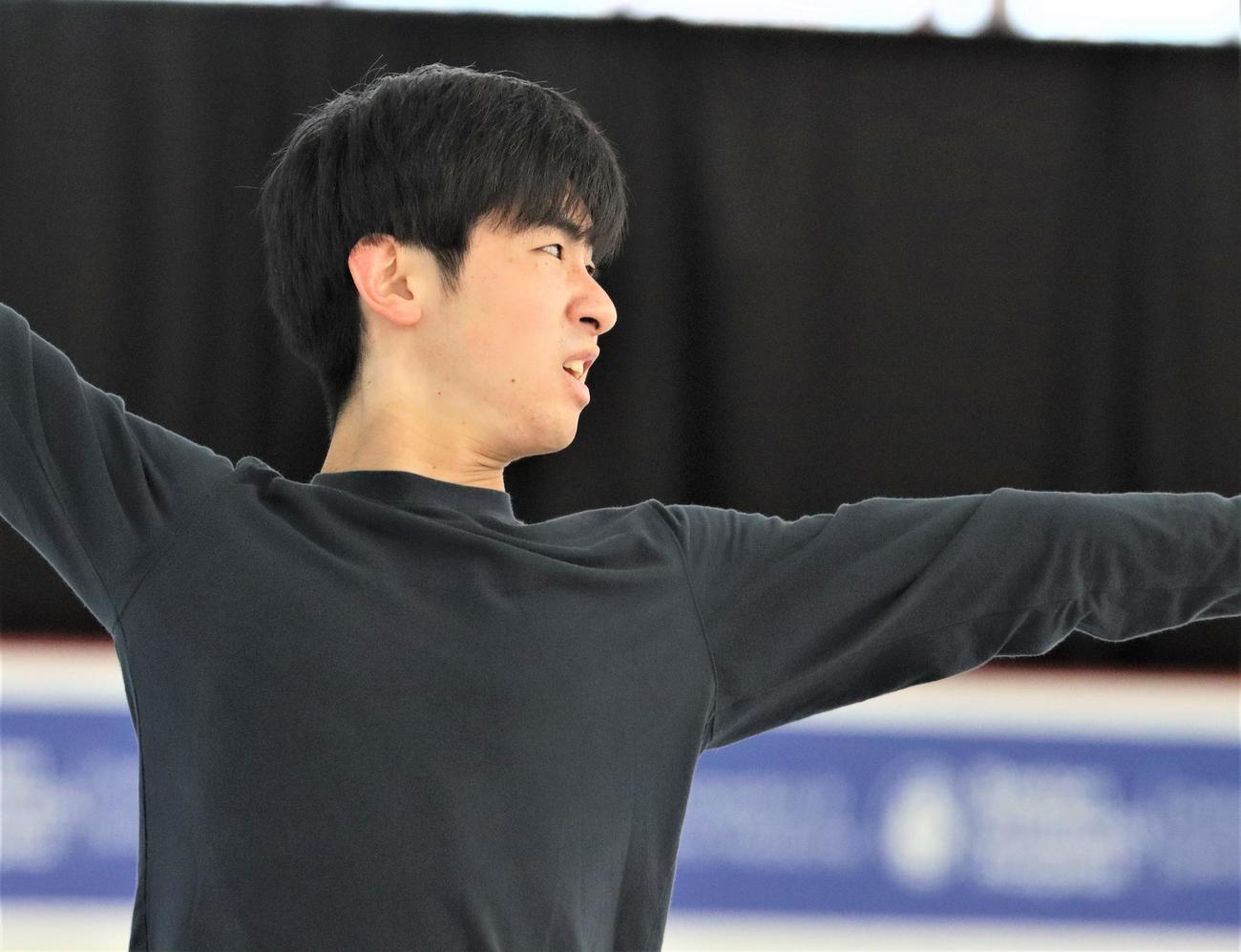 世界選手権の公式練習に臨んだ壷井達也（撮影・藤塚大輔）