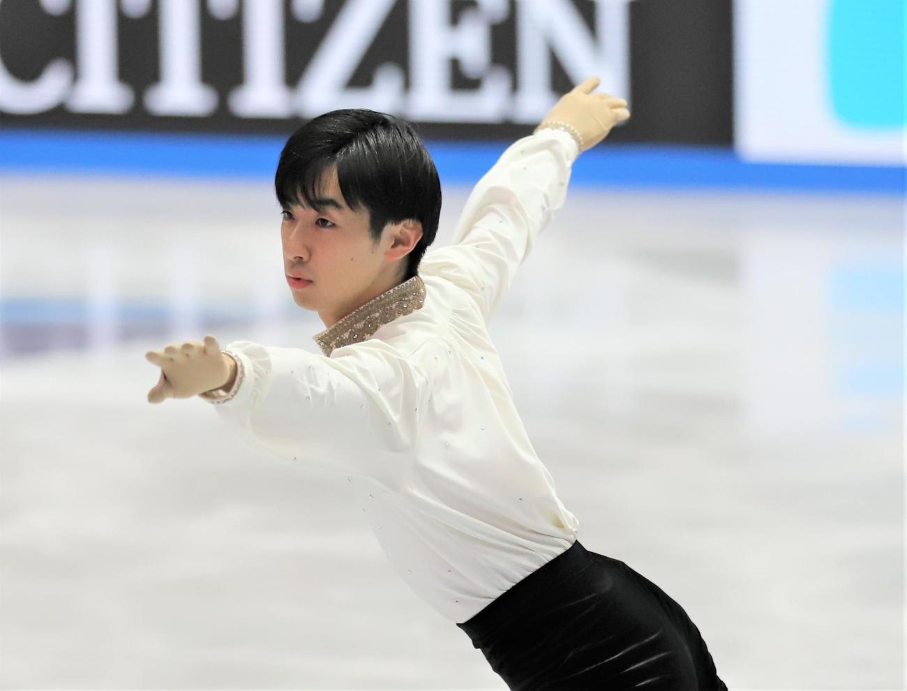 世界選手権男子SPで演技を披露する壷井達也（撮影・藤塚大輔）