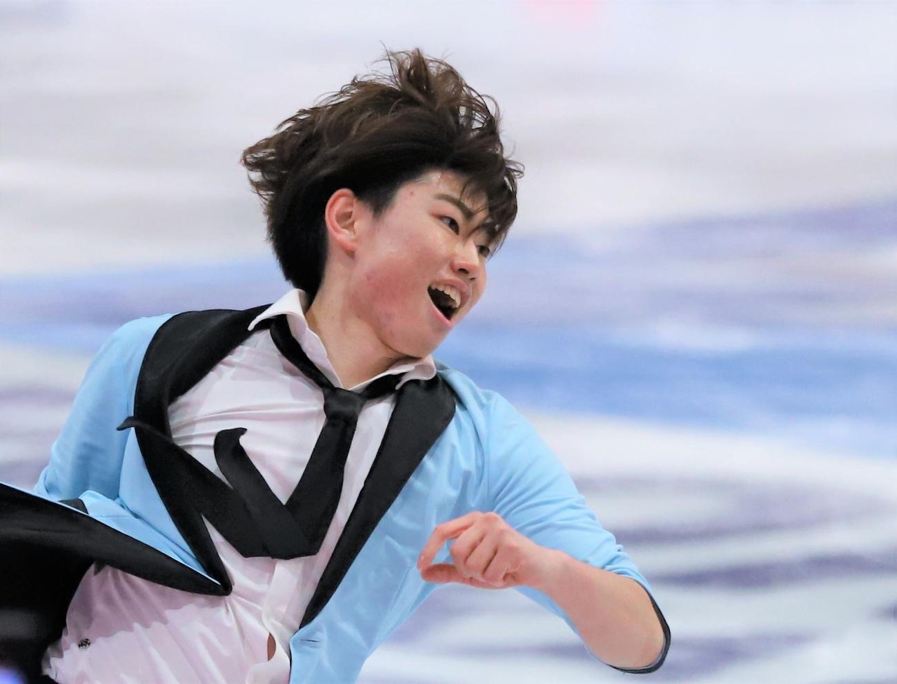 世界選手権アイスダンスRDで演技を披露する森田真沙也（撮影・藤塚大輔）