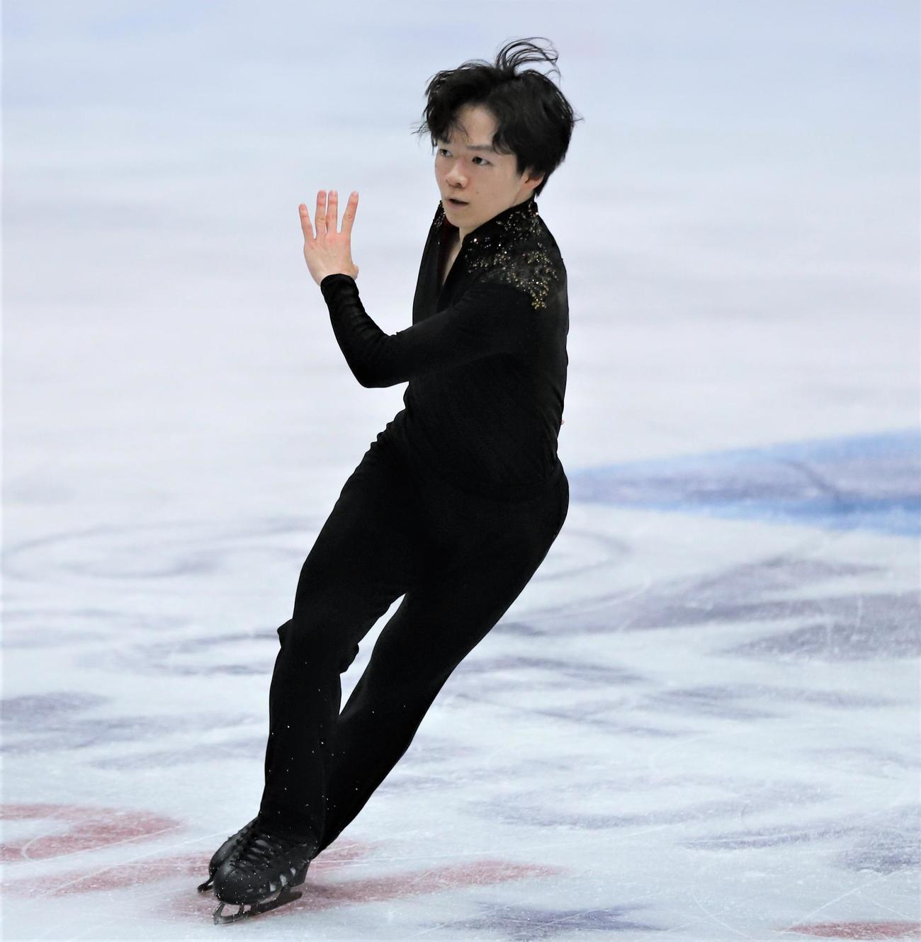 世界選手権男子フリーで演技を披露する鍵山優真（撮影・藤塚大輔）