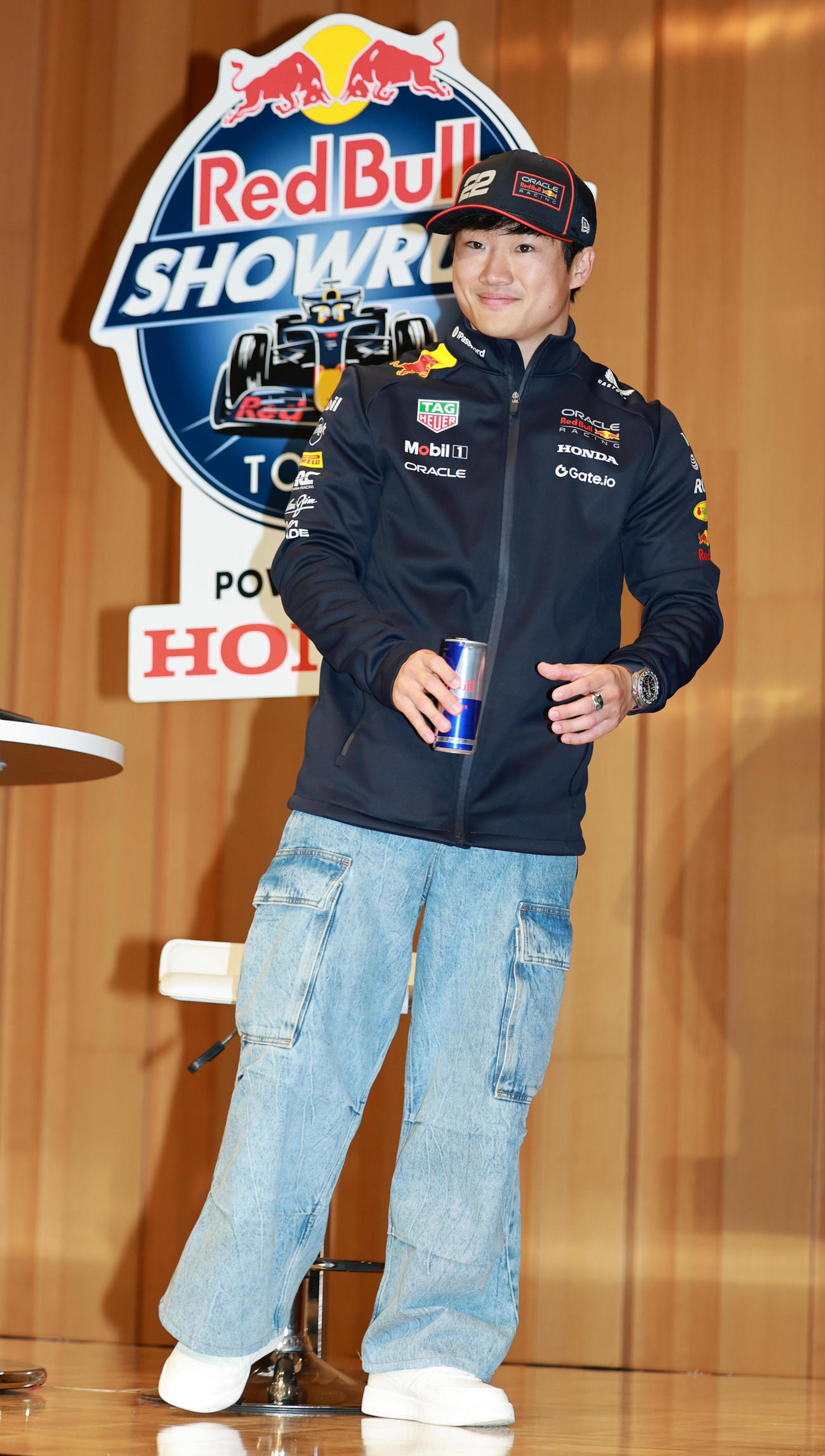 「Red Bull Showrun×Powered by Honda」を終え会見するるRed Bull Racingの角田（撮影・野上伸悟）