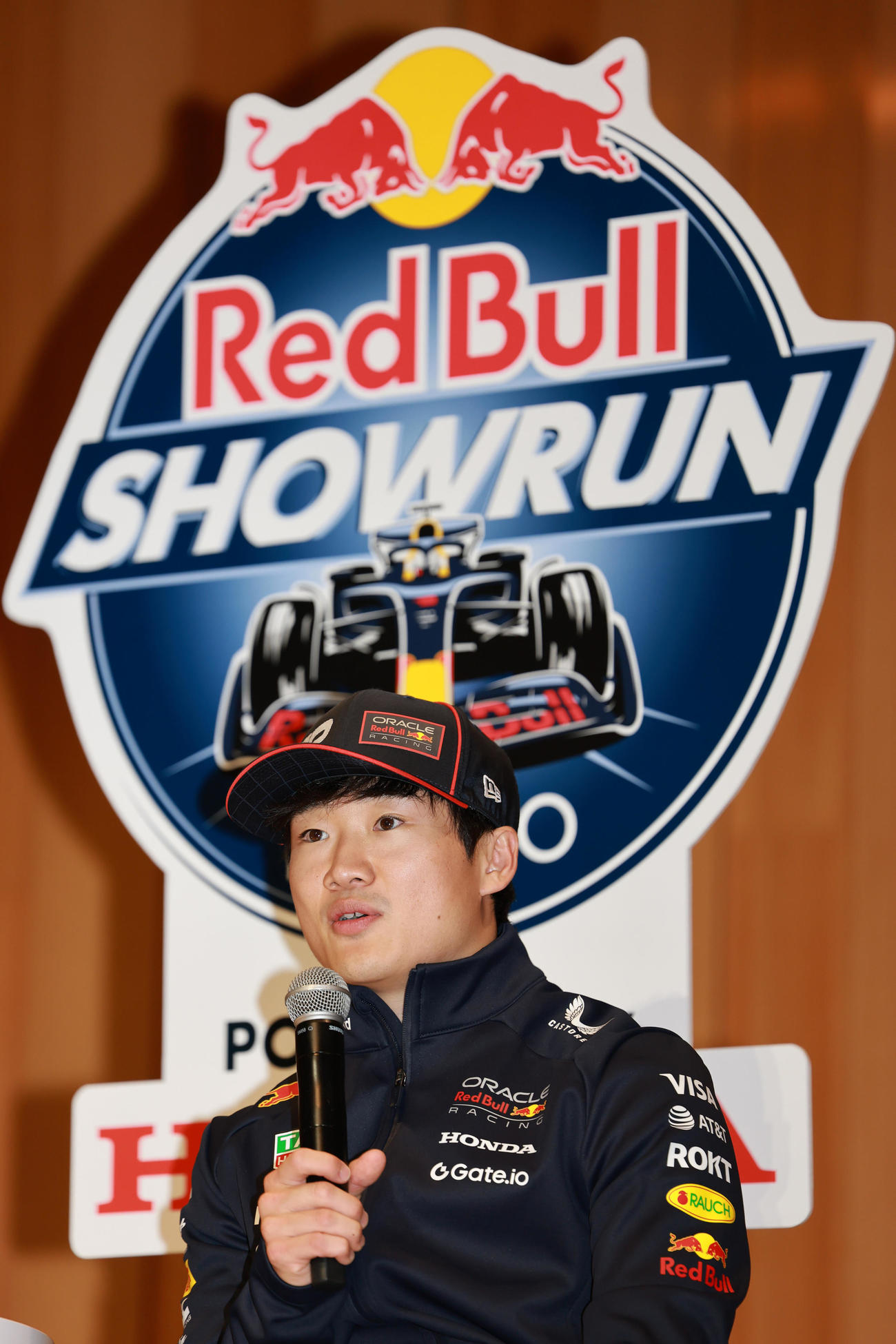 「Red Bull Showrun×Powered by Honda」を終え会見するるRed Bull Racingの角田（撮影・野上伸悟）