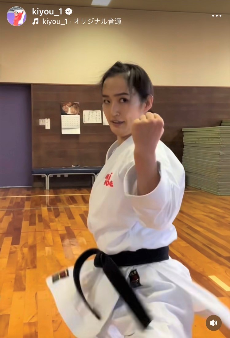インスタグラムで空手の動画を公開した清水希容さん（画像はスクリーンショット）